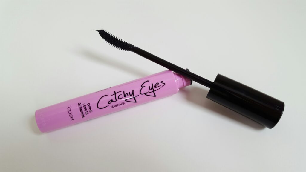 The full size of the GOSH Catchy Eyes Mascara which is a pink tube with a black top