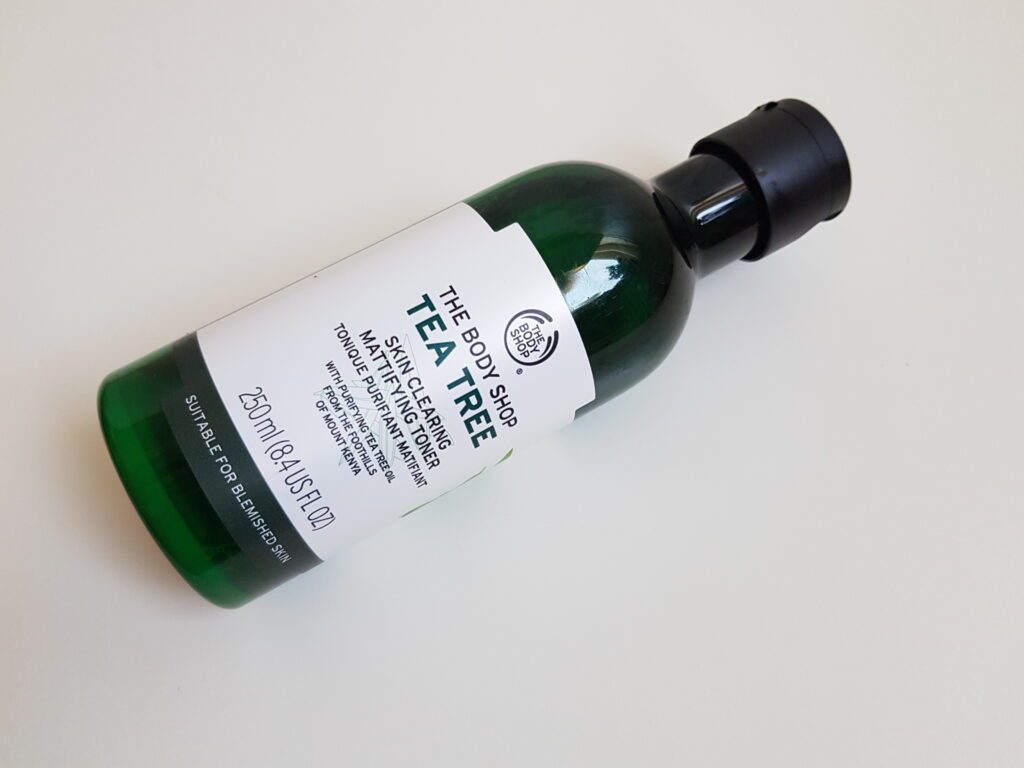 The Body Shop Tea Tree Skin Clearing Mattifying Toner