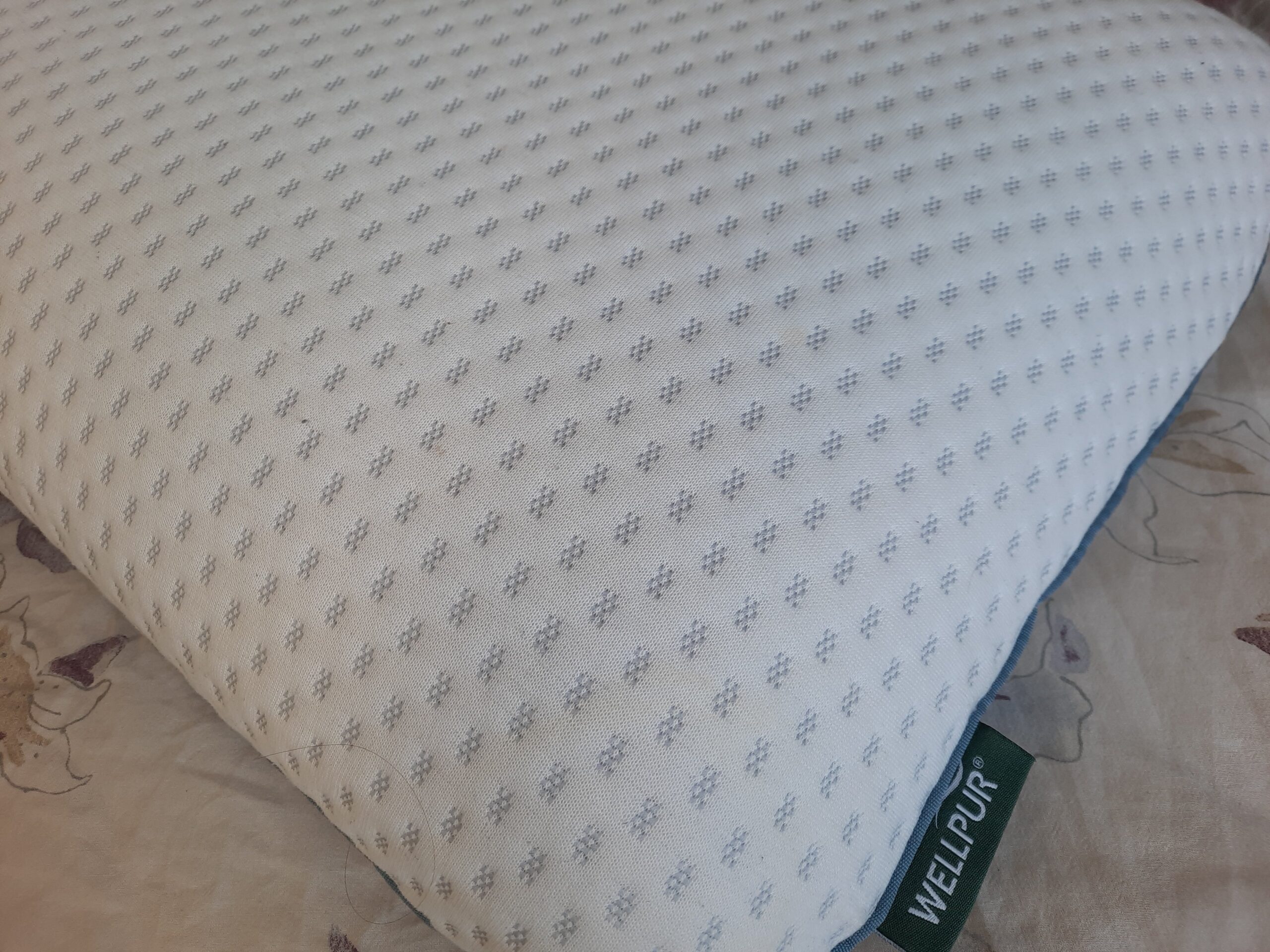 The Wellpur memory foam pillow