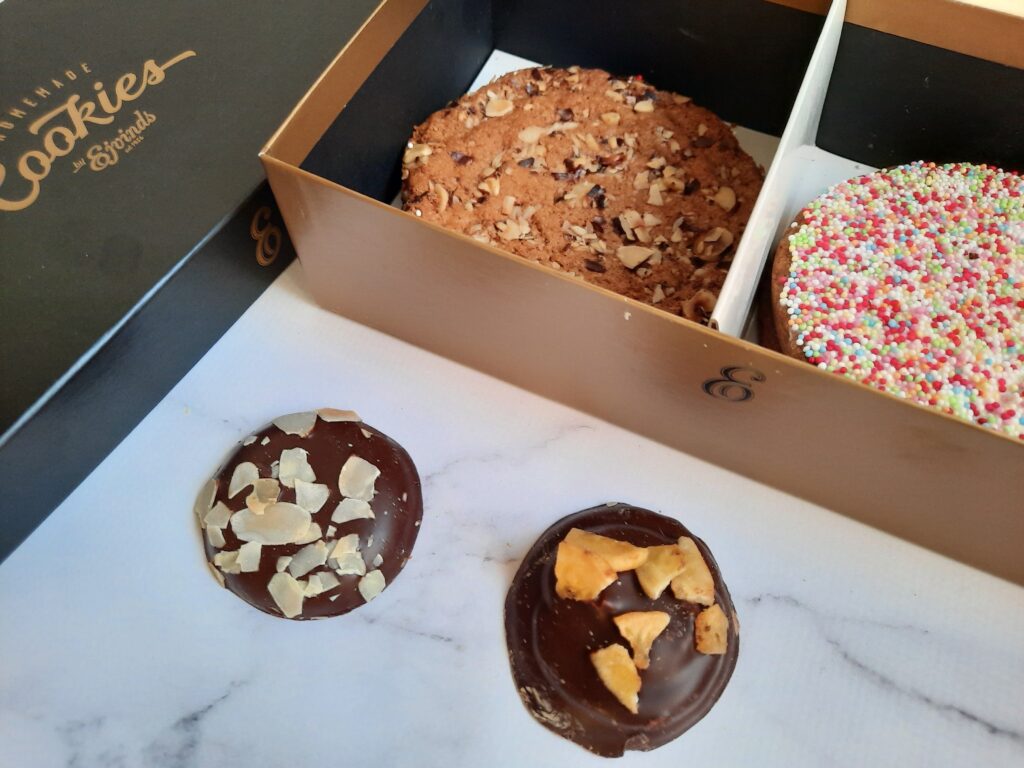 The Nougat Cream and Birthday homemade cookies and the Nougat and Banana Cream Chookies from Ejvinds. 