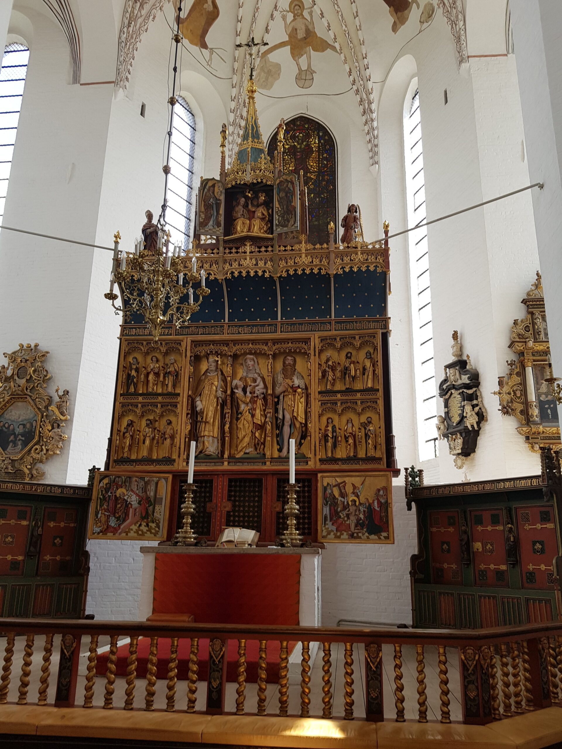 The alter in Aarhus Domkirke