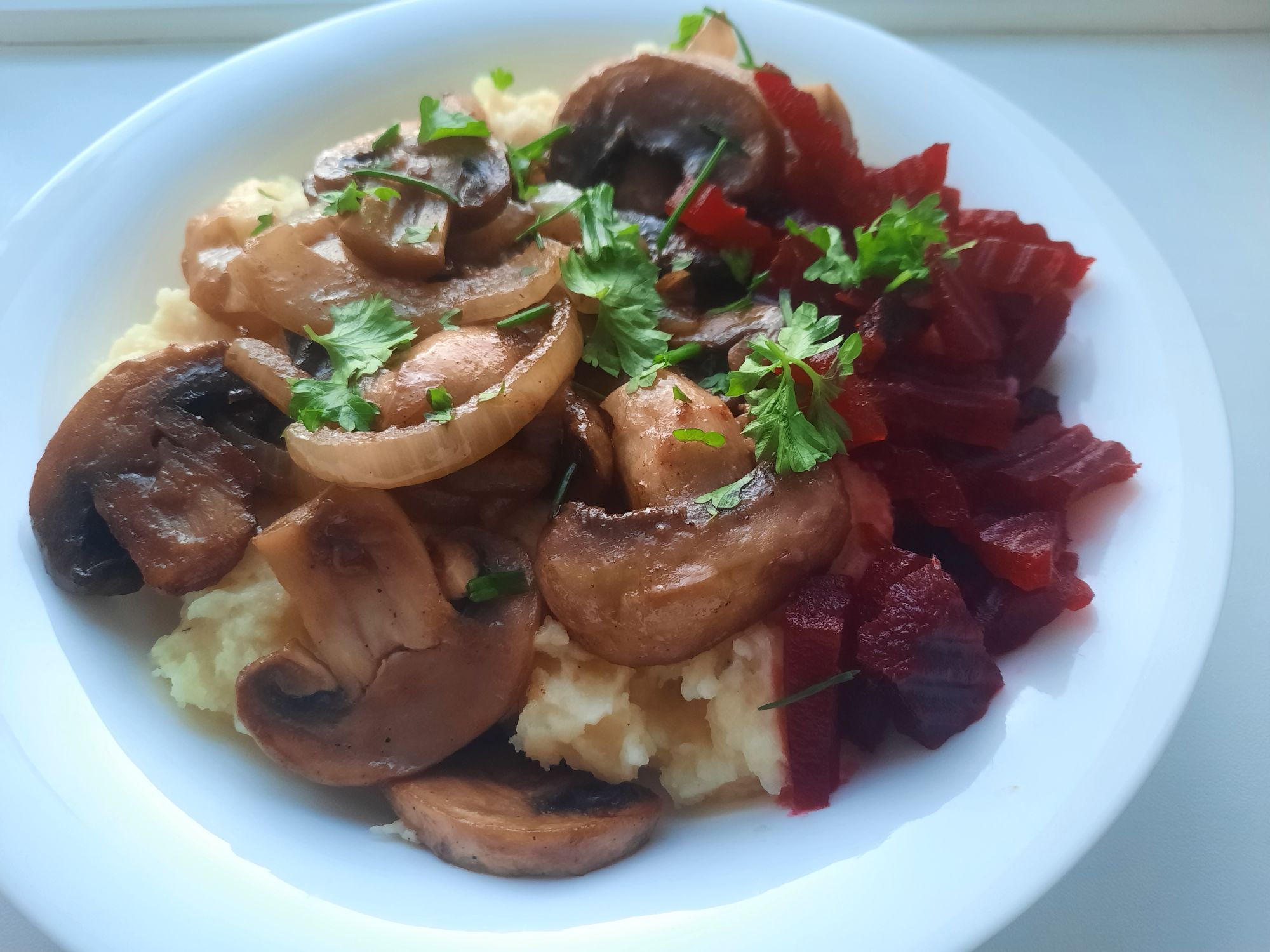 Vegetarian Danish Brændende Kærlighed (Mashed Potatoes and Mushrooms) Recipe