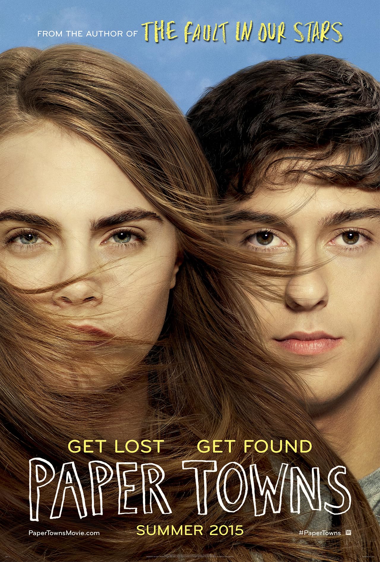 The movie poster of Paper Towns with the faces of Cara Delevingne and Nat Wolff